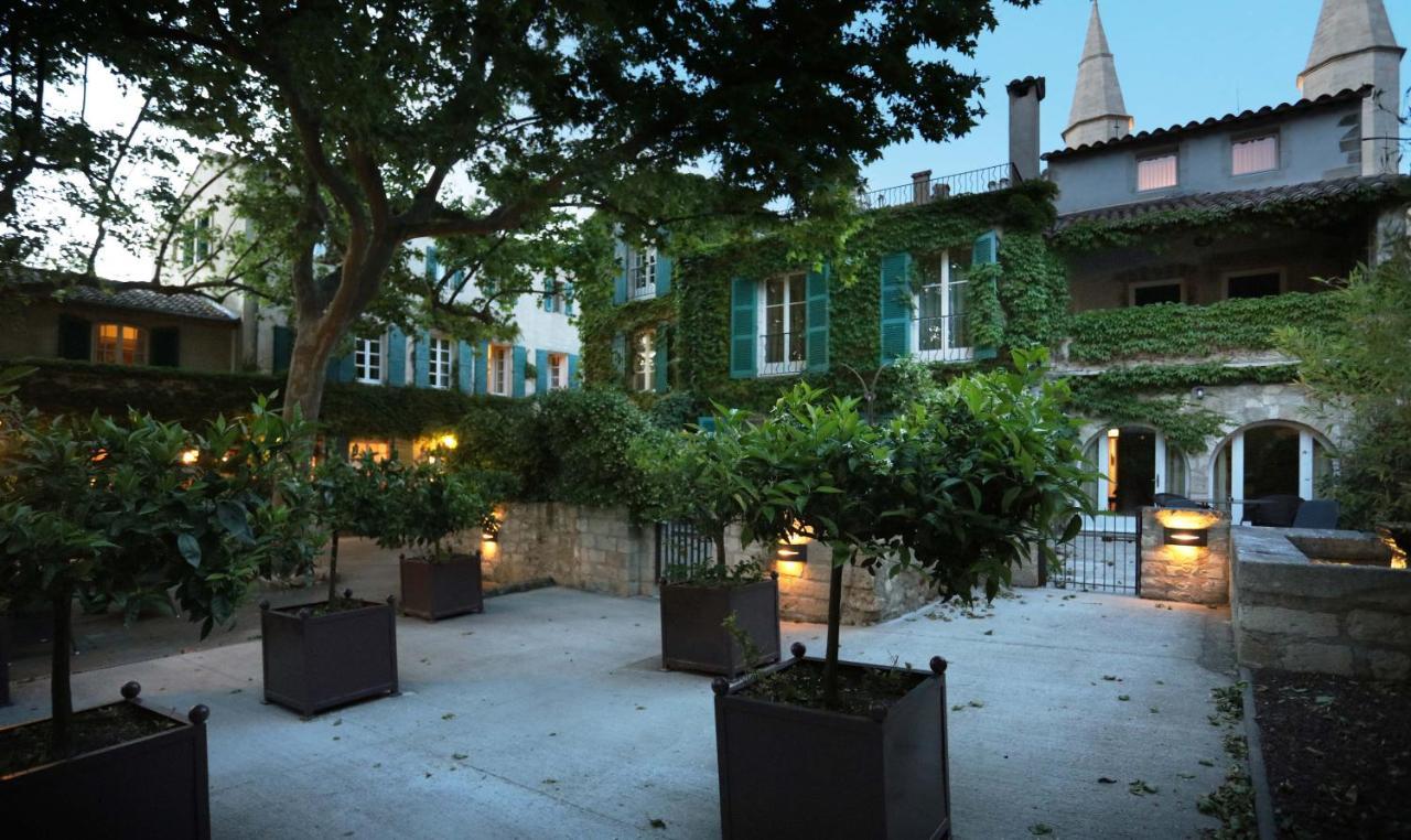 Le Prieure Hotell Villeneuve-lès-Avignon Exteriör bild