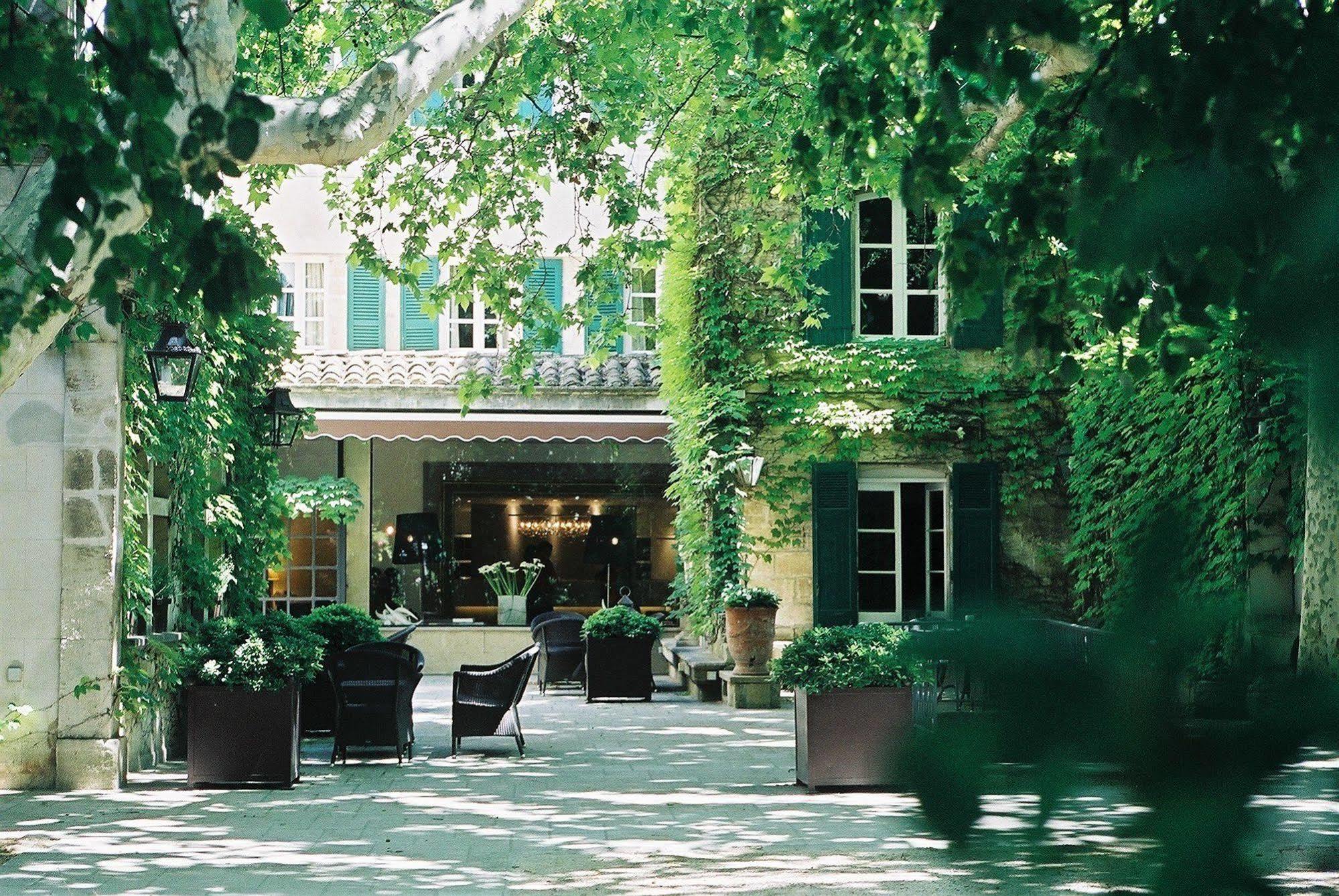 Le Prieure Hotell Villeneuve-lès-Avignon Exteriör bild